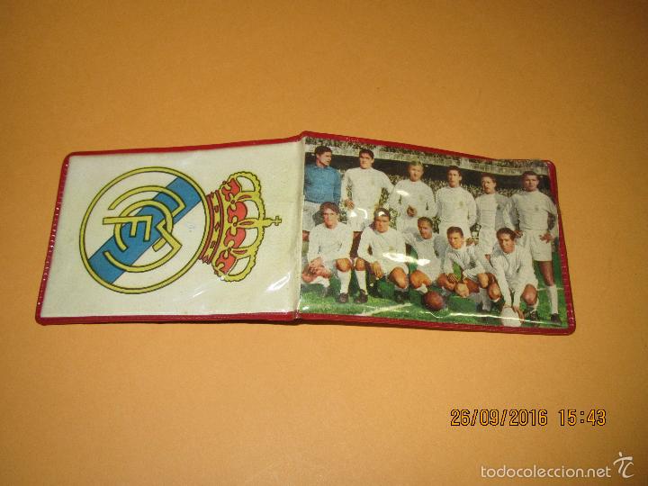 Sammelleidenschaft Sport: Antigua Cartera en Pl&aacute;stico del REAL MADRID Euipo y Escudo - A&ntilde;o 1906s.
