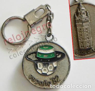 Coleccionismo deportivo: ANTIGUO LLAVERO SEVILLA SEDE DE MUNDIAL ESPA&Ntilde;A 82 - F&Uacute;TBOL DEPORTE - GIRALDA ANDALUC&Iacute;A ESPA&Ntilde;A82 1982
