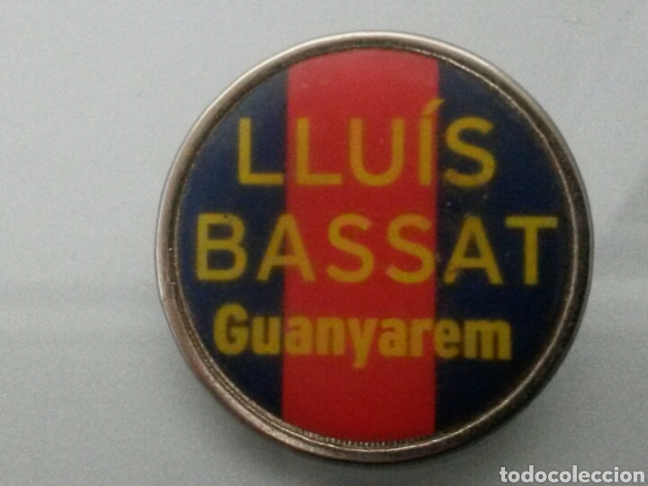 Coleccionismo deportivo: PIN LLUIS BASSAT GUANYAREM CANDIDATURA FC BARCELONA 2000
