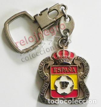 Coleccionismo deportivo: LLAVERO COPA MUNDIAL DE F&Uacute;TBOL ESPA&Ntilde;A82 - REAL COMIT&Eacute; ORGANIZADOR - ESCUDO - ESPA&Ntilde;A 82 DEPORTE 1982