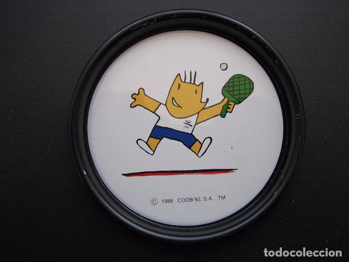 Sports collectibles: Posa vasosmetalico. Mascota de Barcelona 92. 1988 Coob '92 S.A