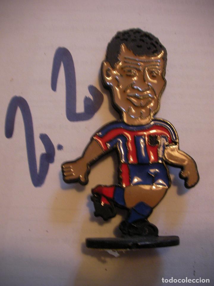 Coleccionismo deportivo: ANTIGUA FIGURA DE METAL JUGADOR DEL BARCA +- 7 CM - RIVALDO - ENVIO INCLUIDO A ESPA&Ntilde;A