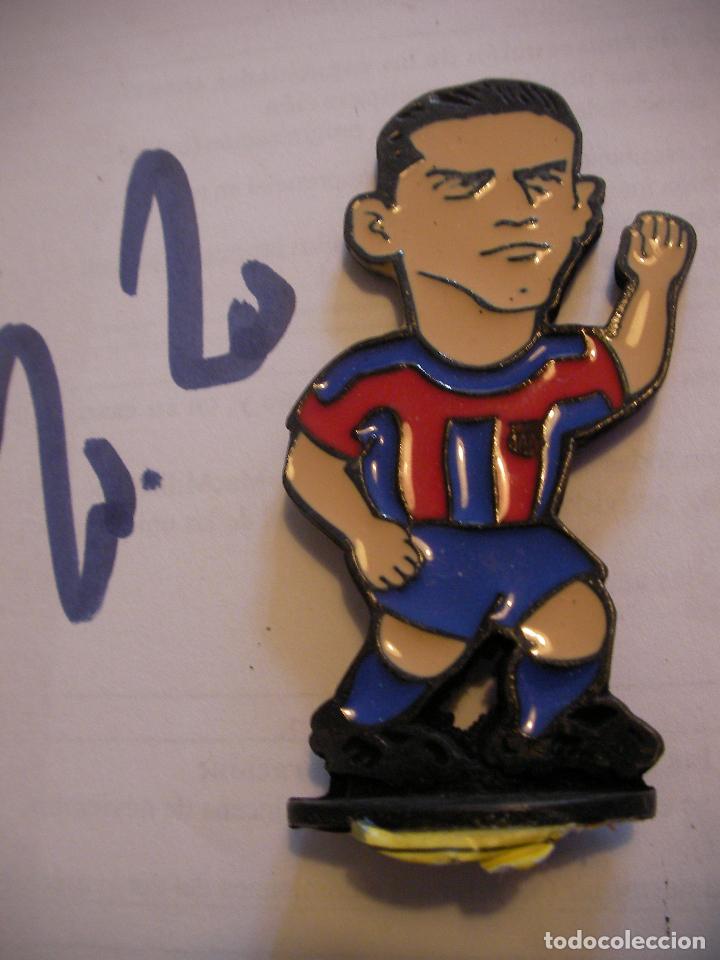 Sammelleidenschaft Sport: ANTIGUA FIGURA DE METAL JUGADOR DEL BARCA +- 7 CM - AMOR - ENVIO INCLUIDO A ESPA&Ntilde;A