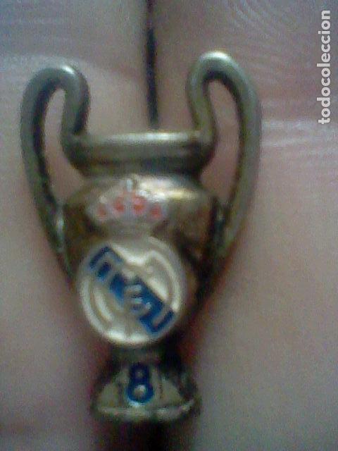 Coleccionismo deportivo: PIN PINCHO real madrid 8 copa europa