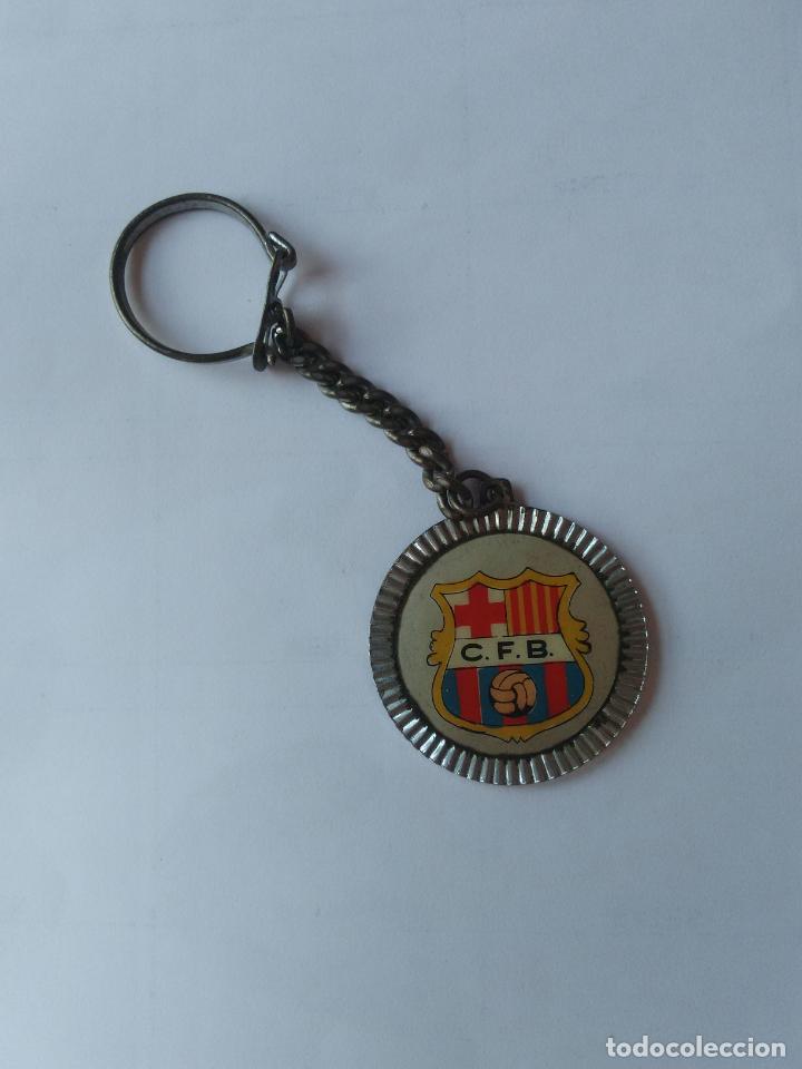 Collectionnisme sportif: ANTIGUO LLAVERO F&Uacute;TBOL CLUB BARCELONA, BAR&Ccedil;A (LETRAS C. F. B.)