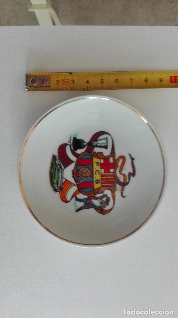 Colecionismo desportivo: VINTAGE PLATO CERAMICA FUTBOL CLUB BARCELONA A&Ntilde;OS 90 VER FOTOS