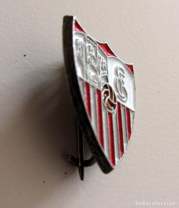 Coleccionismo deportivo: INSIGNIA AGUJA PIN ESCUDO F&Uacute;TBOL SEVILLA F.C.