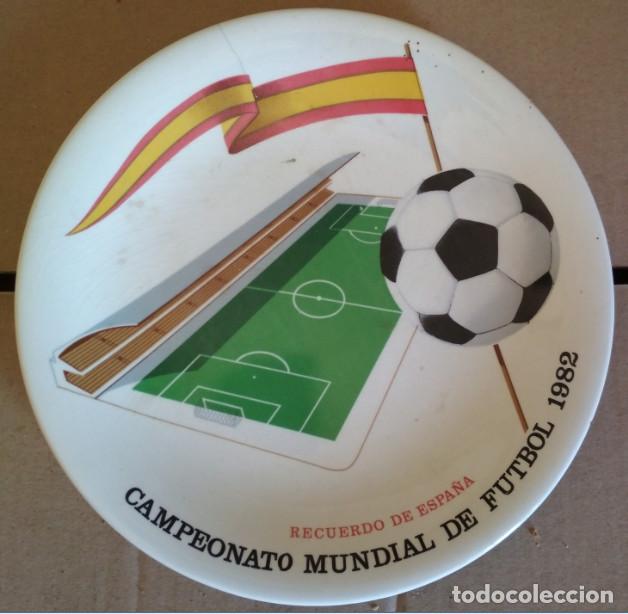 Sports collectibles: PLATO DE PORCELANA, CAMPEONATO MUNDIAL DE FUTBOL 1982, RECUERDO DE  ESPA&Ntilde;A, 23,5 CM