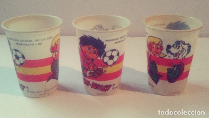 Coleccionismo deportivo: vasos mundiales 82 de pl&aacute;stico - Foto 2