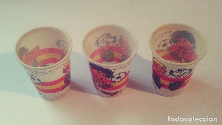 Coleccionismo deportivo: vasos mundiales 82 de pl&aacute;stico - Foto 3