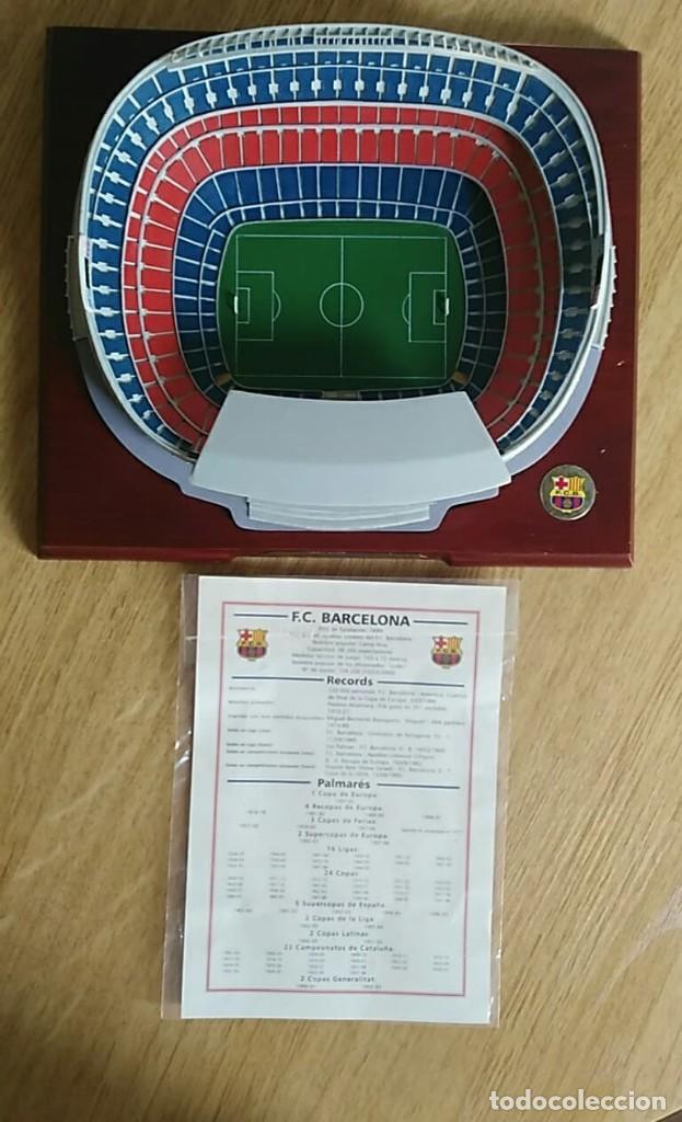 Sammelleidenschaft Sport: CAMPO FUTBOL F.C.BARCELONA CAMP NOU EN BASE DE MADERA 28,5 x 24,5 x 7cm - PROTEGIDO CON CORCHO