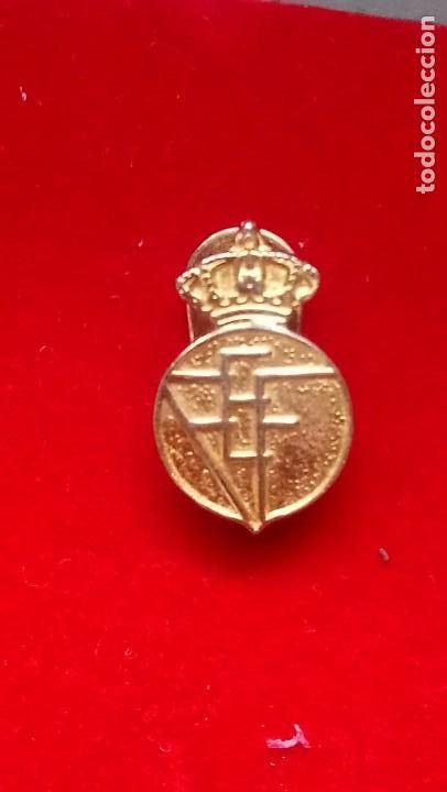 Coleccionismo deportivo: Pin insignia solapa ojal federaci&oacute;n espa&ntilde;ola de f&uacute;tbol a&ntilde;os final de los setenta