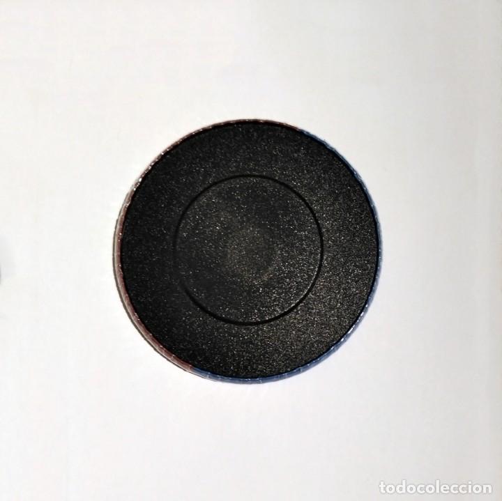 Coleccionismo deportivo: FC BARCELONA - IM&Aacute;N NEVERA 59MM - Foto 2