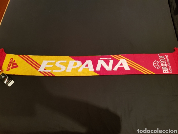 Coleccionismo deportivo: Bufanda Espa&ntilde;a UEFA Euro 2008 Austria Suiza Adidas con etiquetas