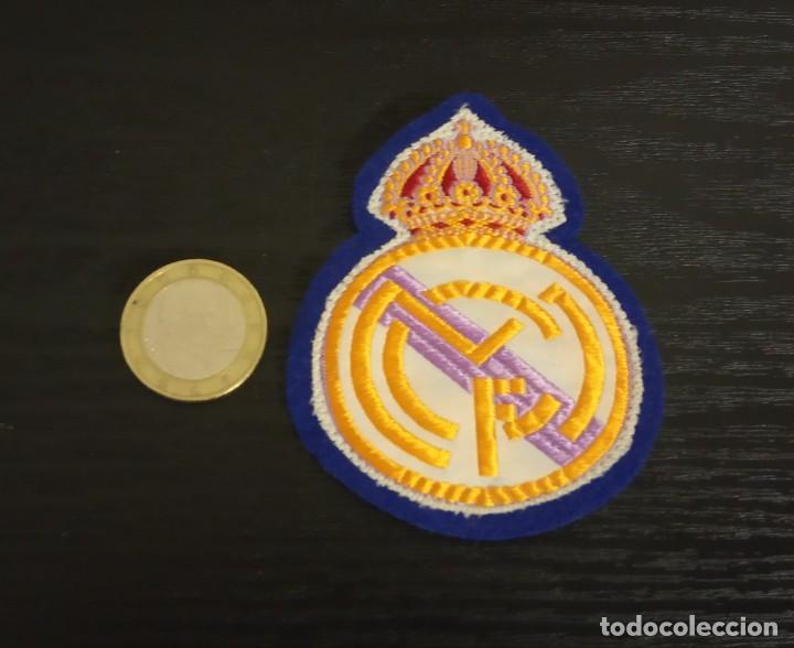 escudo real madrid 5,5 x 4 cm. - Compra venta en todocoleccion