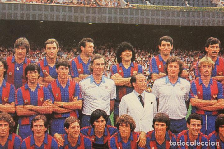 Coleccionismo deportivo: MARADONA CON PLANTILLA, 1983, 17,20X12 CM