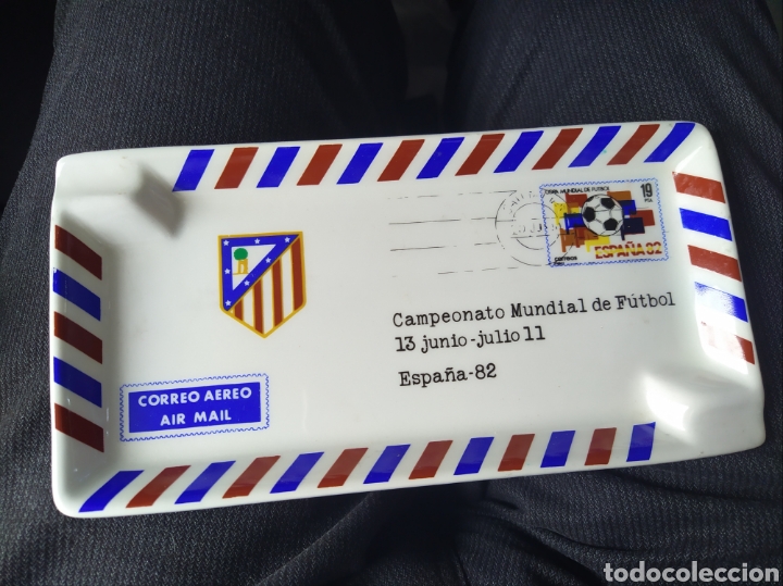 Coleccionismo deportivo: Plato porcelana mundial de f&uacute;tbol Espa&ntilde;a 1982 con escudo del Atl&aacute;ntico de Madrid