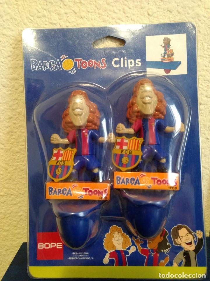 Coleccionismo deportivo: BLISTER CLIPS SOPORTE ESTANTERIA PUYOL PRODUCTO OFICIAL BARCELONA FUTBOL CLUB -