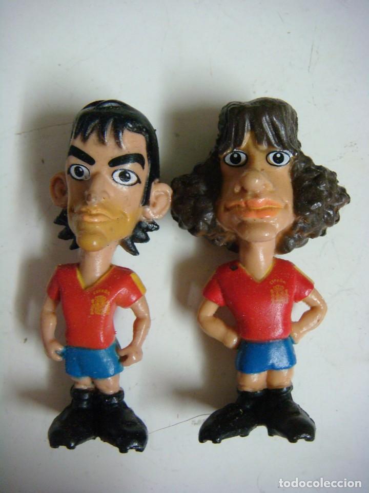 Sports collectibles: MU&Ntilde;ECOS JUGADORES DE FUTBOL SELECCION ESPA&Ntilde;OLA PUYOL Y RAUL-CAJ-N&ordm;-19-BIS