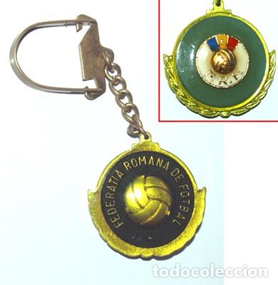 Coleccionismo deportivo: LLAVERO DE LA FEDERACI&Oacute;N RUMANA DE F&Uacute;TBOL - ESCUDO - EMBLEMA - DEPORTE RUMAN&Iacute;A FRF FEDERATIA ROMANA