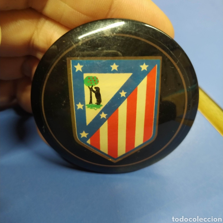 Coleccionismo deportivo: Placas metacrilato Atl&eacute;tico de Madrid equipo de f&uacute;tbol placa ( no pin)
