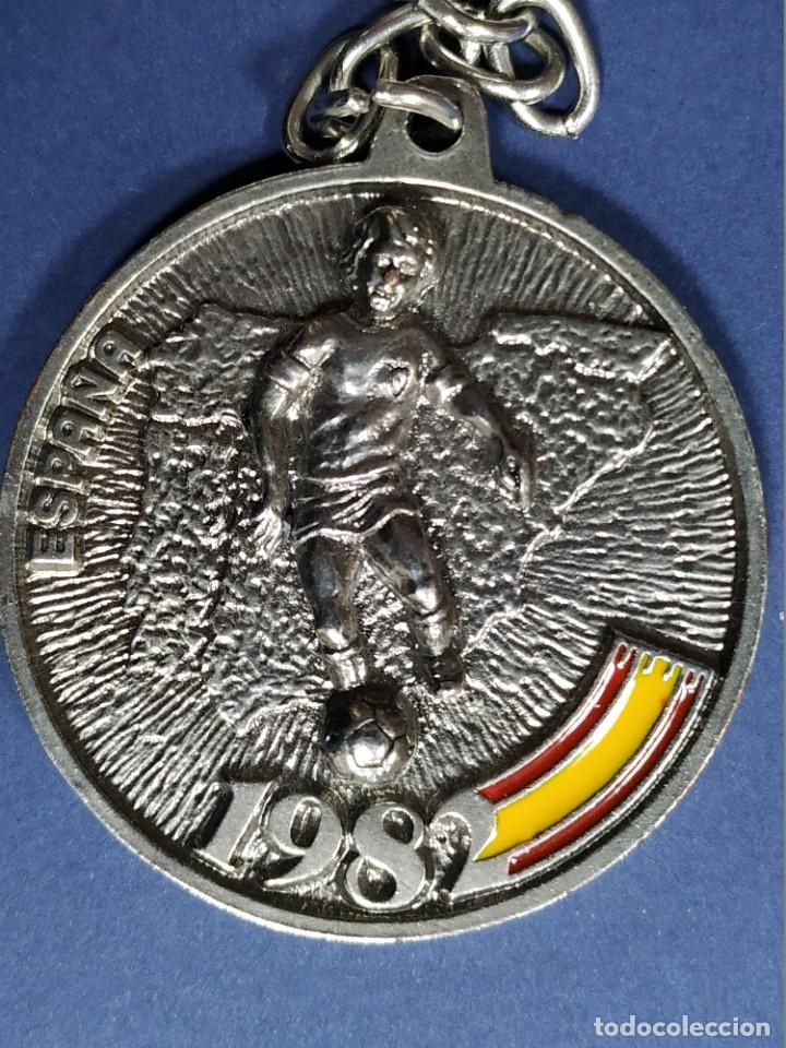 Coleccionismo deportivo: Llavero mundial 82 copa del mundo Espa&ntilde;a 1982 Publicidad de negocio local Hierros Cartagena