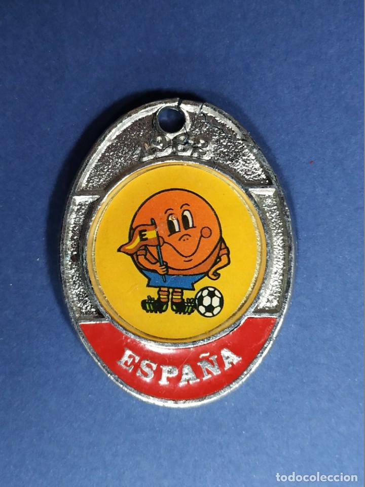 Coleccionismo deportivo: Llavero mundial 82 copa del mundo Espa&ntilde;a 1982 Publicidad negocio local Auto escuela linense