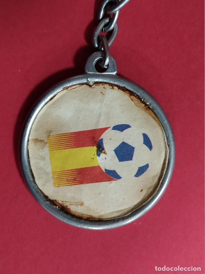 Coleccionismo deportivo: Llavero mundial 82 copa del mundo Espa&ntilde;a 1982 Sede Madrid