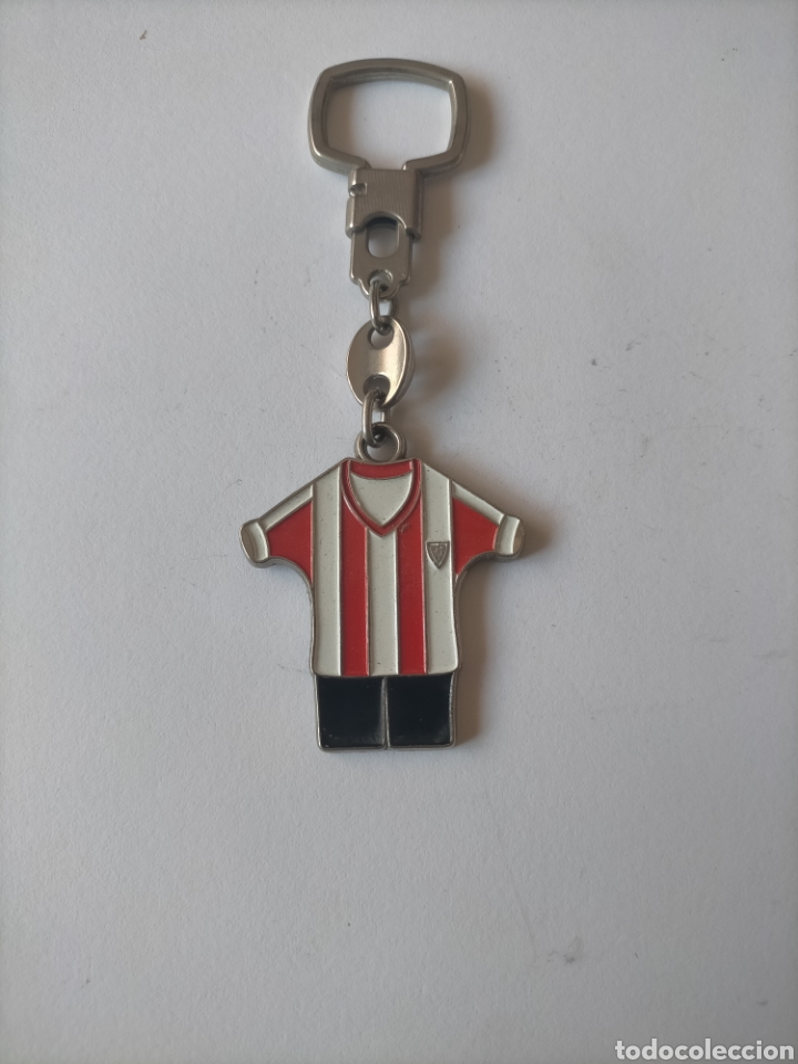 Coleccionismo deportivo: Llavero ATHLETIC CLUB DE BILBAO a&ntilde;os 70 - 80 Caja de Ahorros Vizcaina