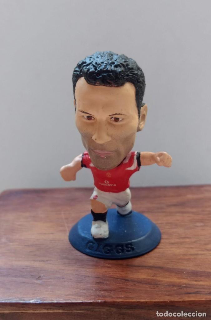 Coleccionismo deportivo: MU&Ntilde;ECO FIGURA RYAN GIGGS MANCHESTER UNITED - CORINTHIAN 2006 N&ordm; MC7565