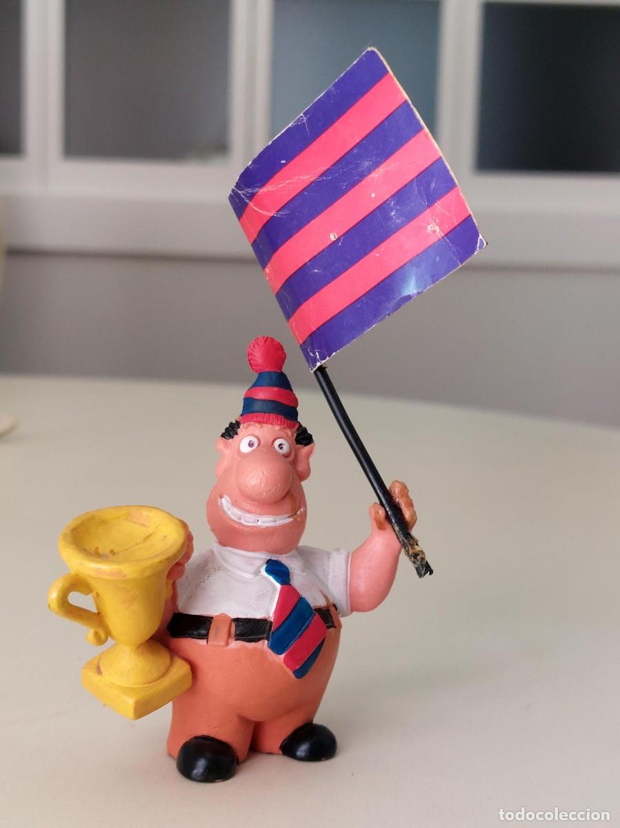 Coleccionismo deportivo: Mu&ntilde;eco de goma del bar&ccedil;a - Foto 1