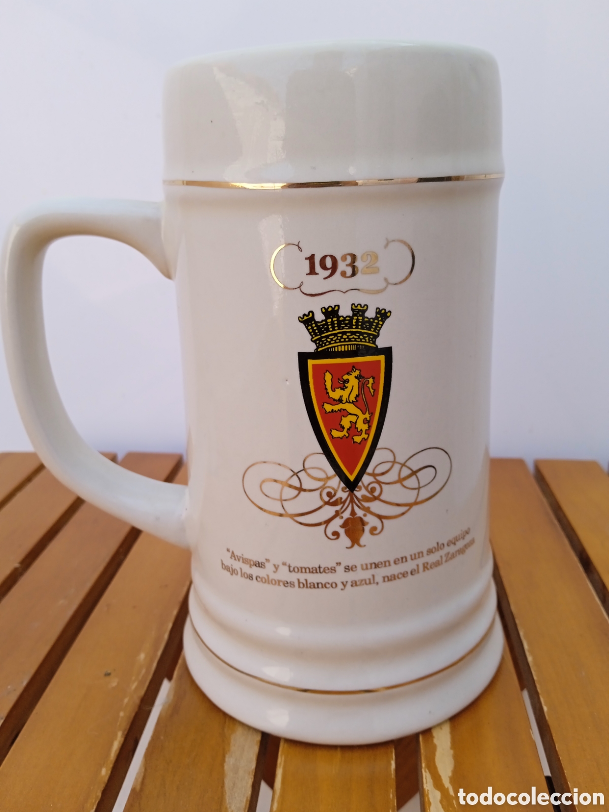 Coleccionismo deportivo: Jarra cer&aacute;mica conmemorativa 1932 Real Zaragoza f&uacute;tbol y cervezas &Aacute;MBAR