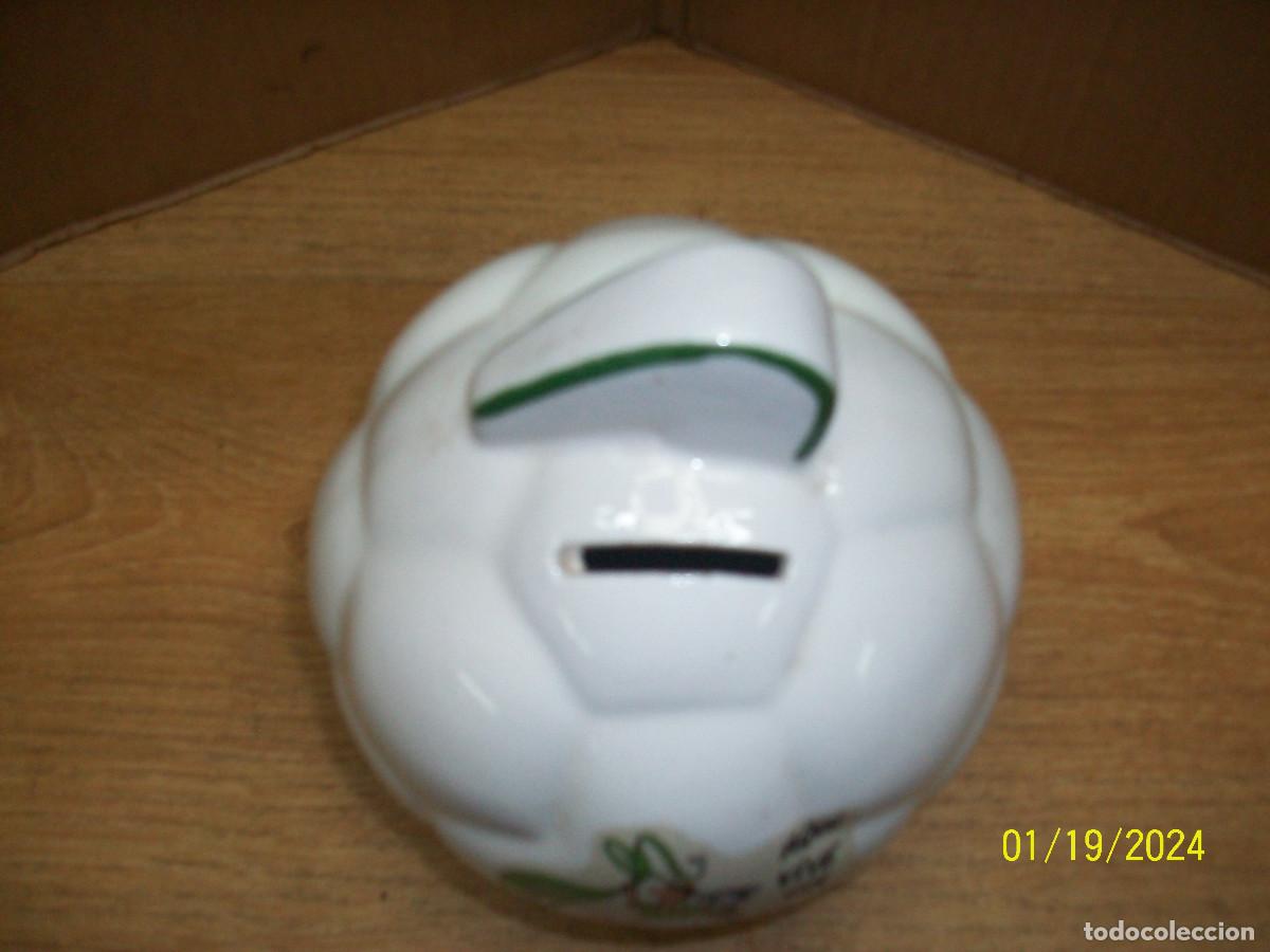 Coleccionismo deportivo: HUCHA DEL BETIS - Foto 2