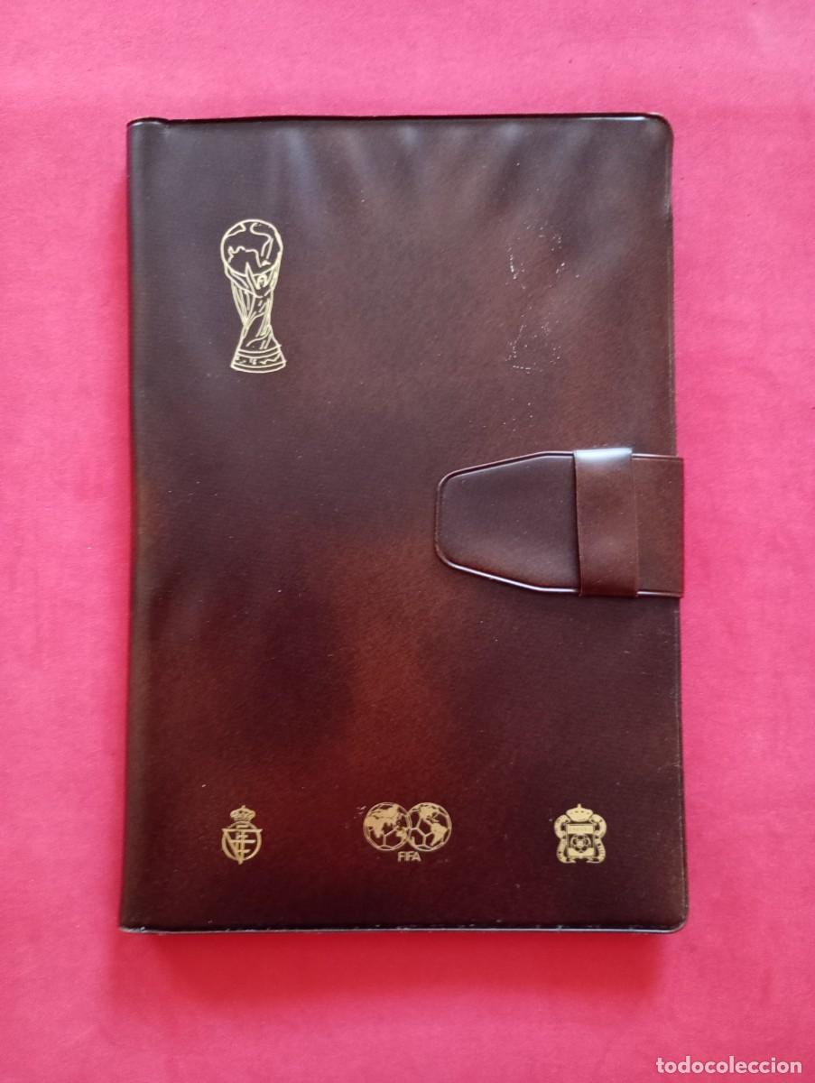 Coleccionismo deportivo: CARPETA CARTERA FIFA - Foto 1