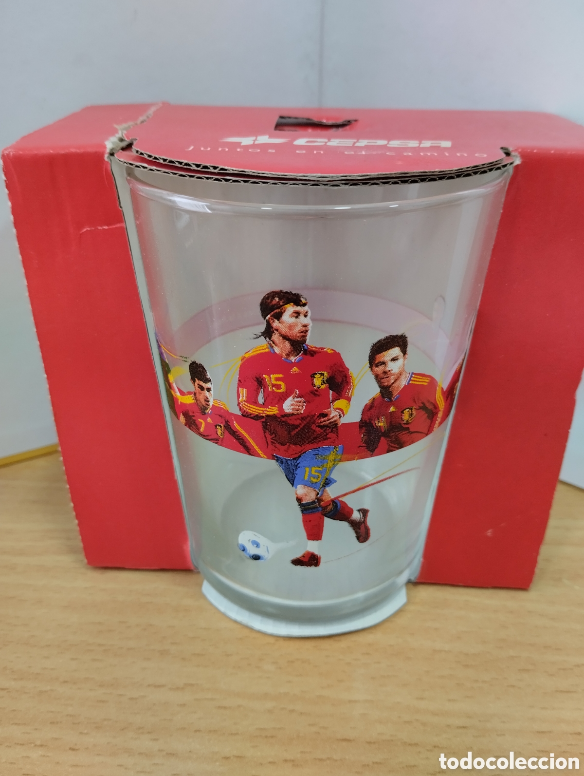 Coleccionismo deportivo: VASO PUBLICITARIO SERGIO RAMOS SELECCI&Oacute;N ESPA&Ntilde;OLA MUNDIAL VASO EN VIDRIO RECOCIDO BORMIOLI ROCCO