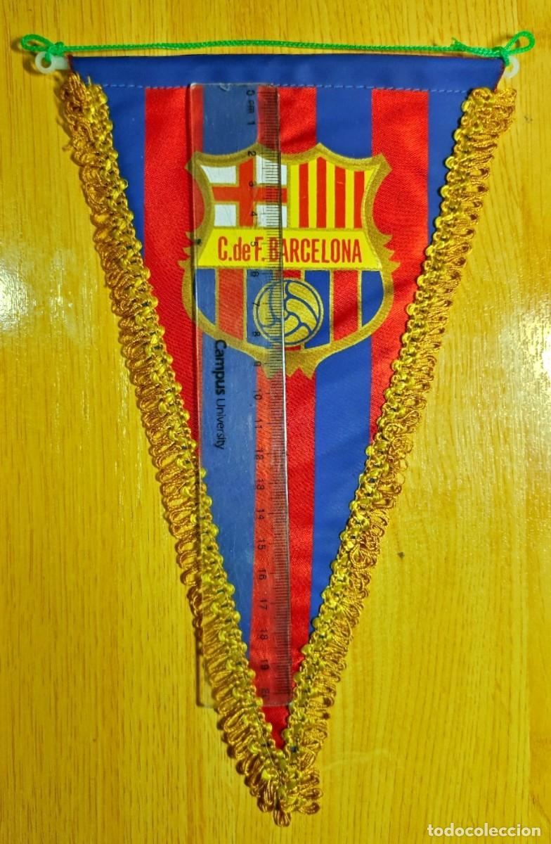 Sports collectibles: ANTIGUO BANDERIN CF BARCELONA F.C. BAR&Ccedil;A DENOMINACI&Oacute;N ANTIGUA PENNANT