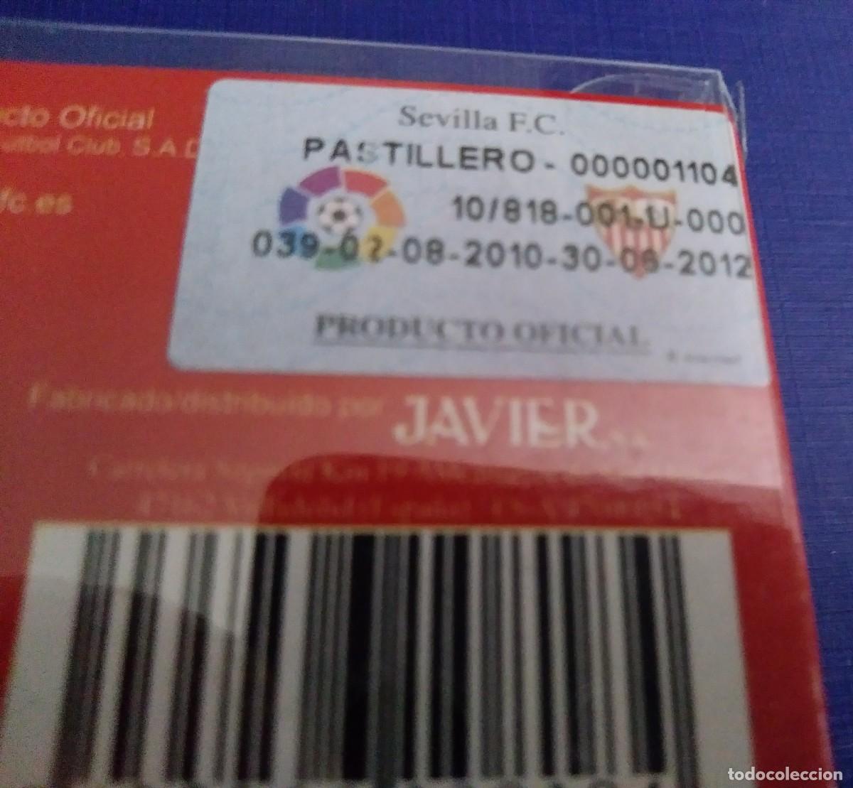 Coleccionismo deportivo: Pastillero rectangular con el escudo del SEVILLA F. C. - NUEVO - Foto 3