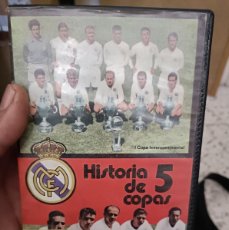 Coleccionismo deportivo: VHS HISTORIA DE 5 COPAS LA PELICULA DE LA GESTA REAL MADRID