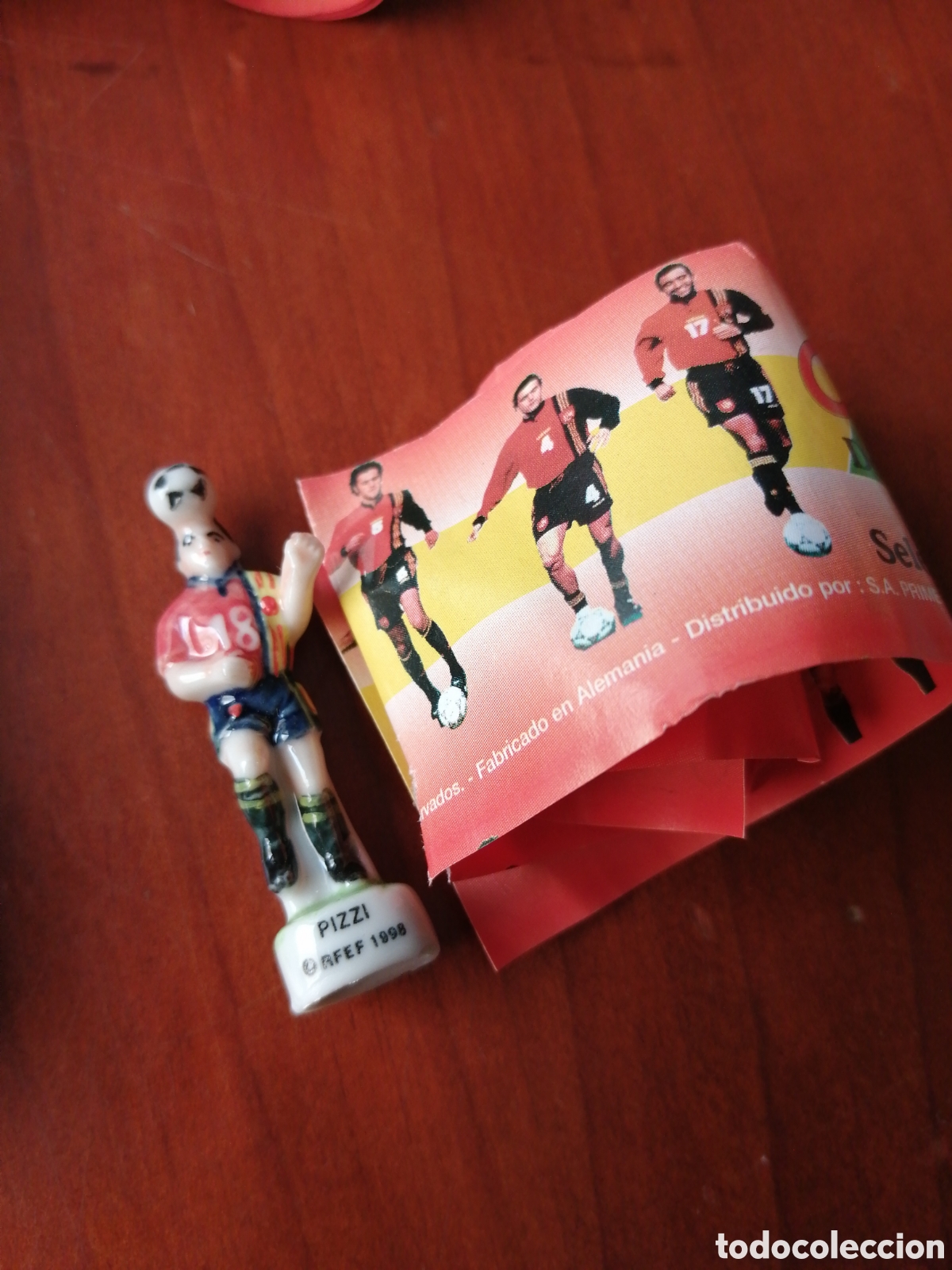 Collectionnisme sportif: FIGURA MU&Ntilde;ECO JUGADOR SELECCION ESPA&Ntilde;OLA FUTBOL CHOCOCUP PIZZI