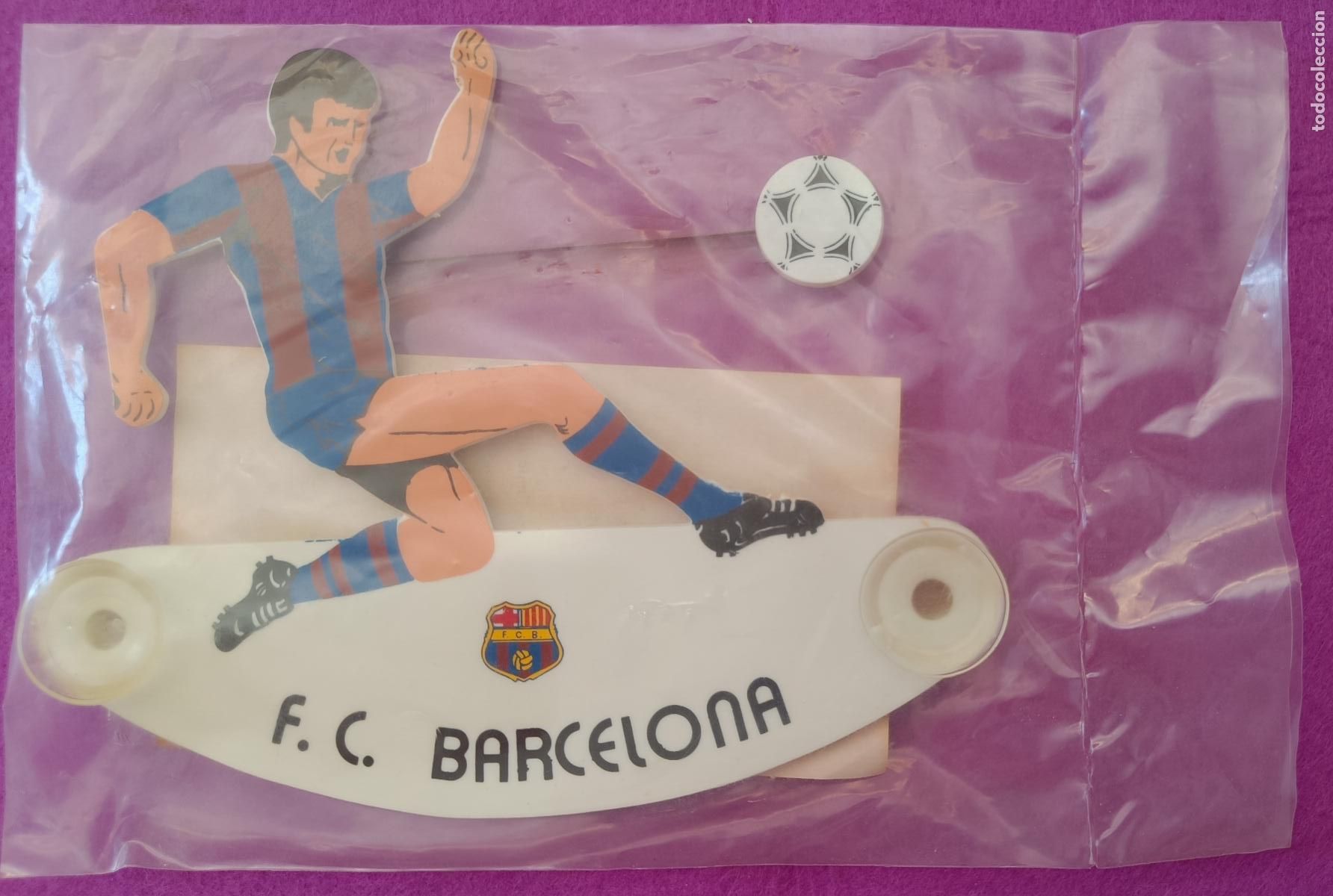 Collezionismo sportivo: CARTEL JUGADOR FUTBOL F.C. BARCELONA PARA COCHE CON VENTOSA BALON MOVIMIENTO SIN ABRIR SPORT MOVIES