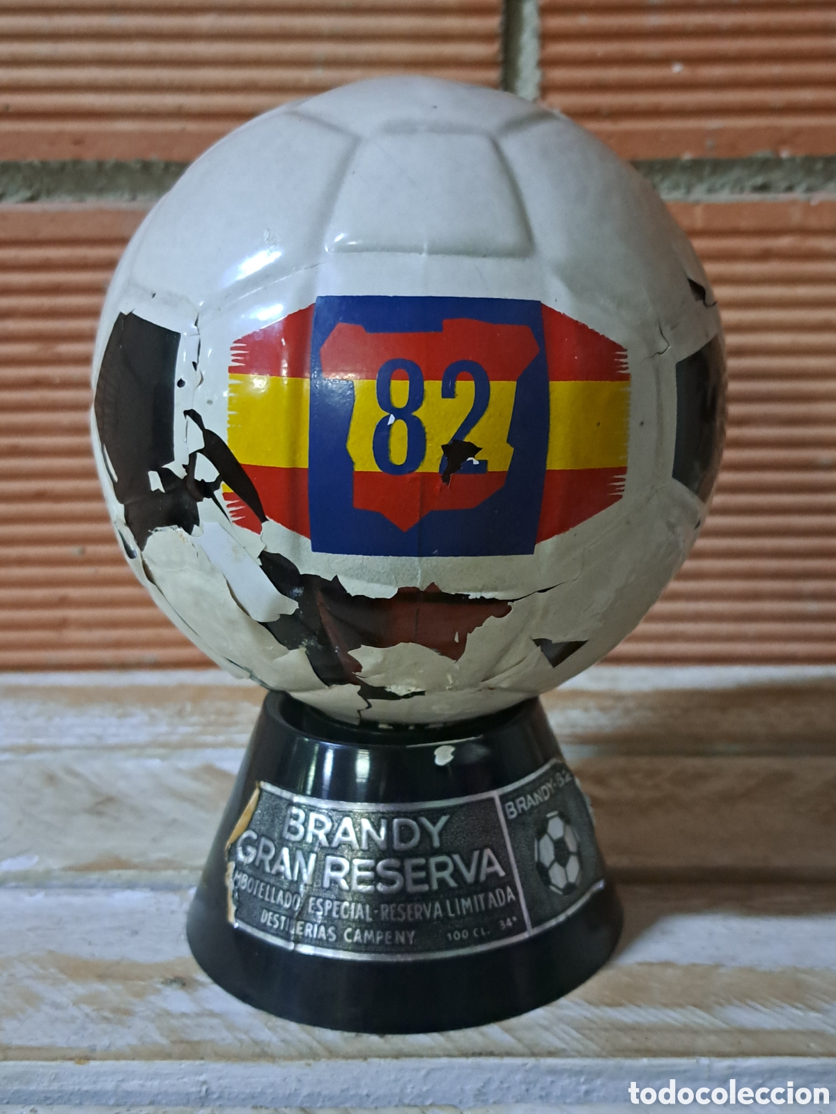 Coleccionismo deportivo: RARA BOTELLA BRANDY GRAN RESERVA LIMITADA- MUNDIAL ESPA&Ntilde;A 82 (DESTILERIAS CAMPENY) 100CL.LLENA!!!