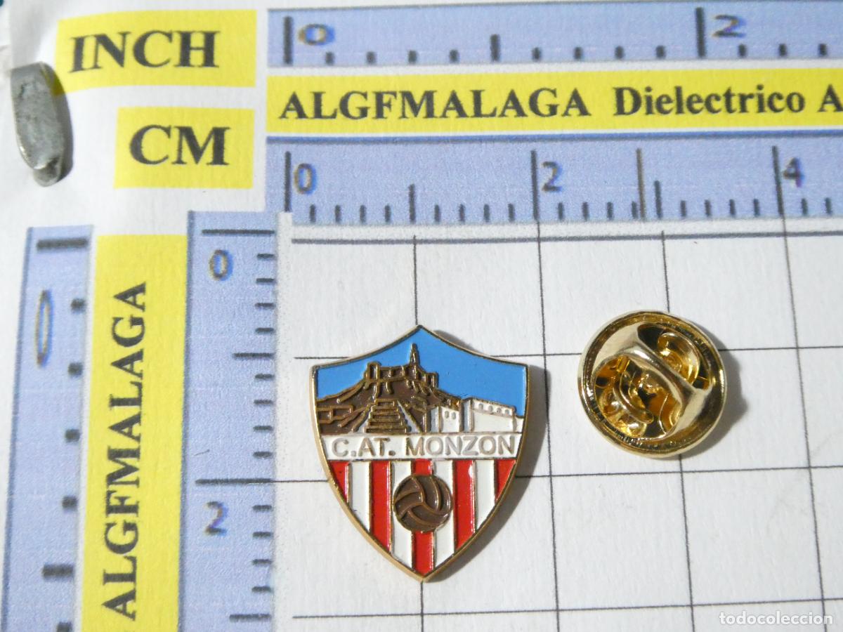 Sammelleidenschaft Sport: PIN DE DEPORTES. F&Uacute;TBOL. CLUB ATL&Eacute;TICO MONZ&Oacute;N HUESCA. ESCUDO EQUIPO