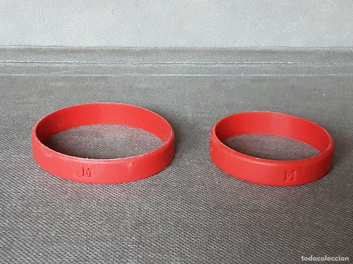 Coleccionismo deportivo: LOTE DOS PULSERAS MADRID 2012 MARCA - Foto 2