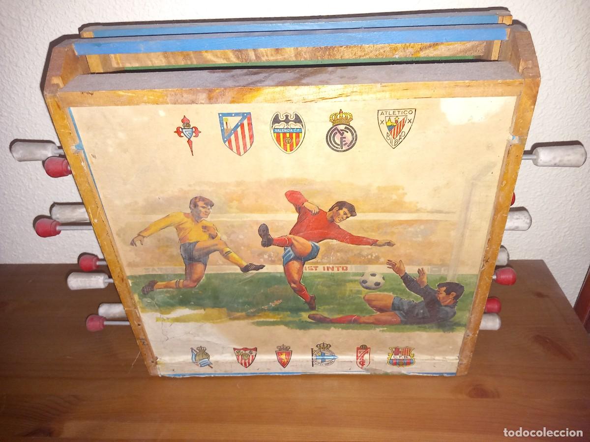 Coleccionismo deportivo: Futbolin antiguo madera - Foto 1