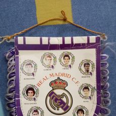 Lot 1900 - A REAL MADRID CAMPEON DEL MUNDO FOOTBALL Lot 1900 - A REAL MADRID CAMPEON DEL MUNDO FOOTBALL