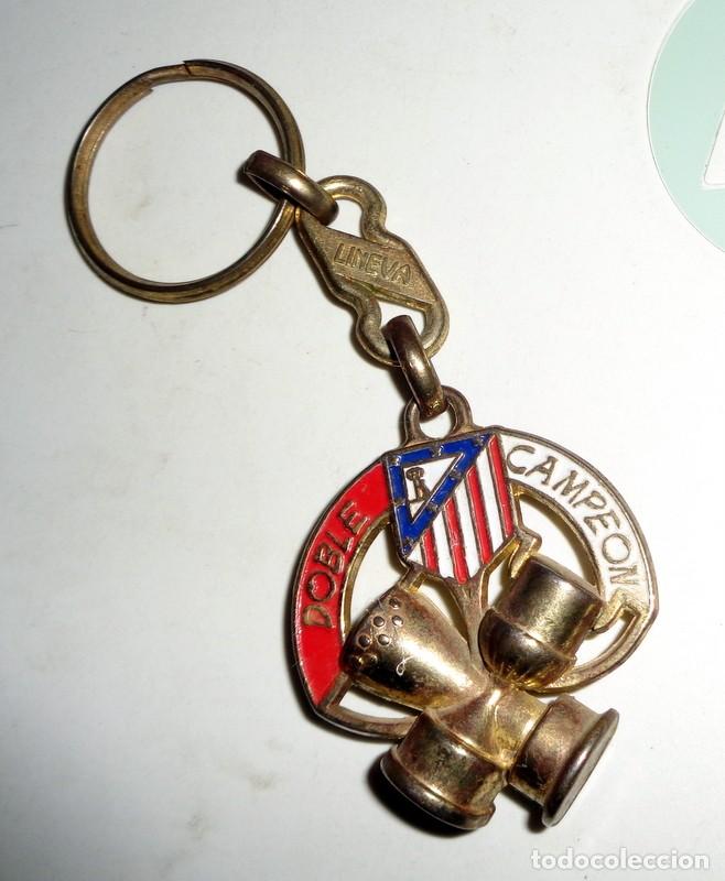 Sammelleidenschaft Sport: LLAVERO ANTIGUO F&Uacute;TBOL VINTAGE ATL&Eacute;TICO MADRID CAMPE&Oacute;N DOBLETE LIGA COPA TEMPORADA 95-96 1995 LINEVA