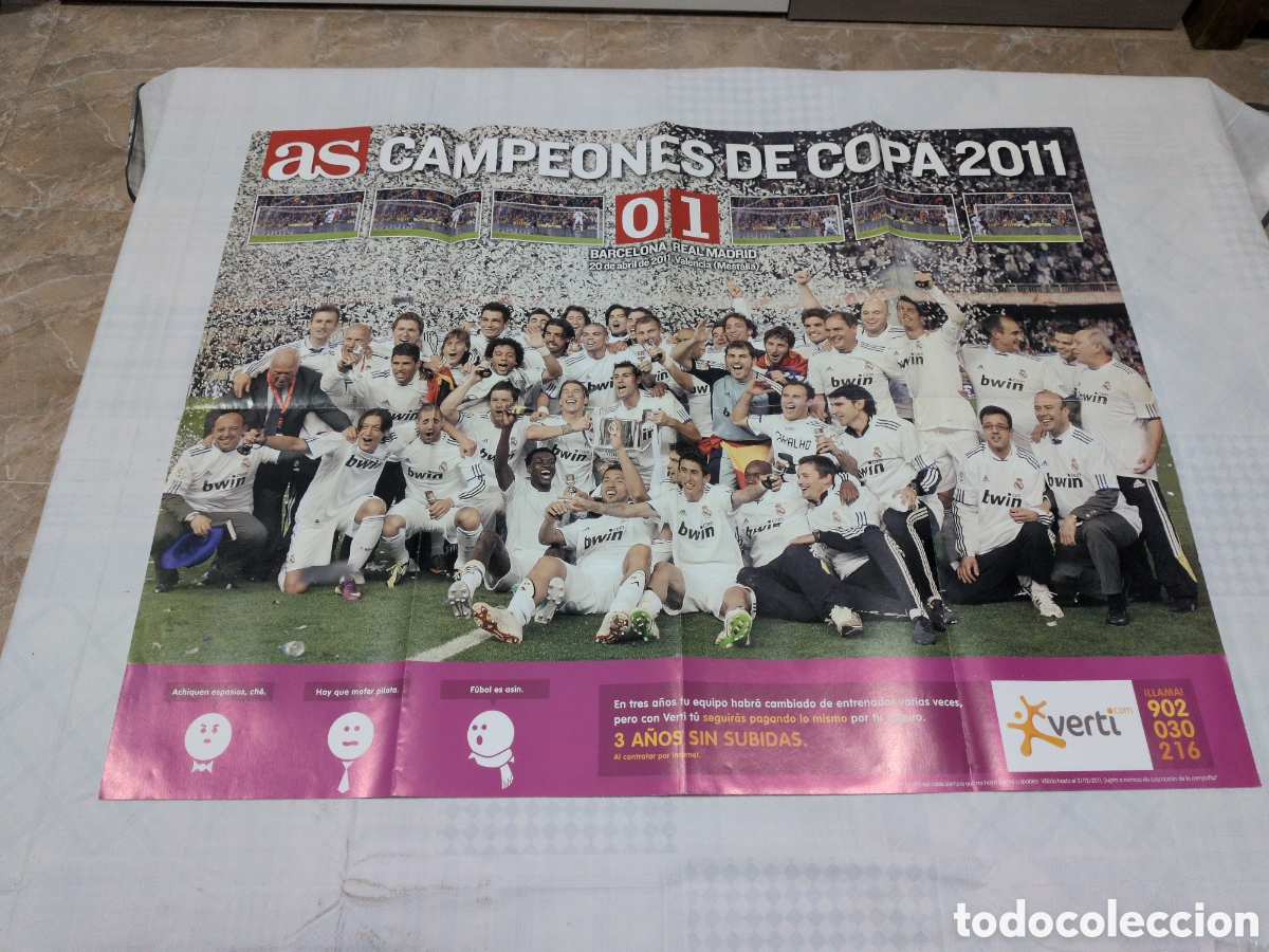 Sports collectibles: Poster grande Real Madrid. Campeones de copa 2011.