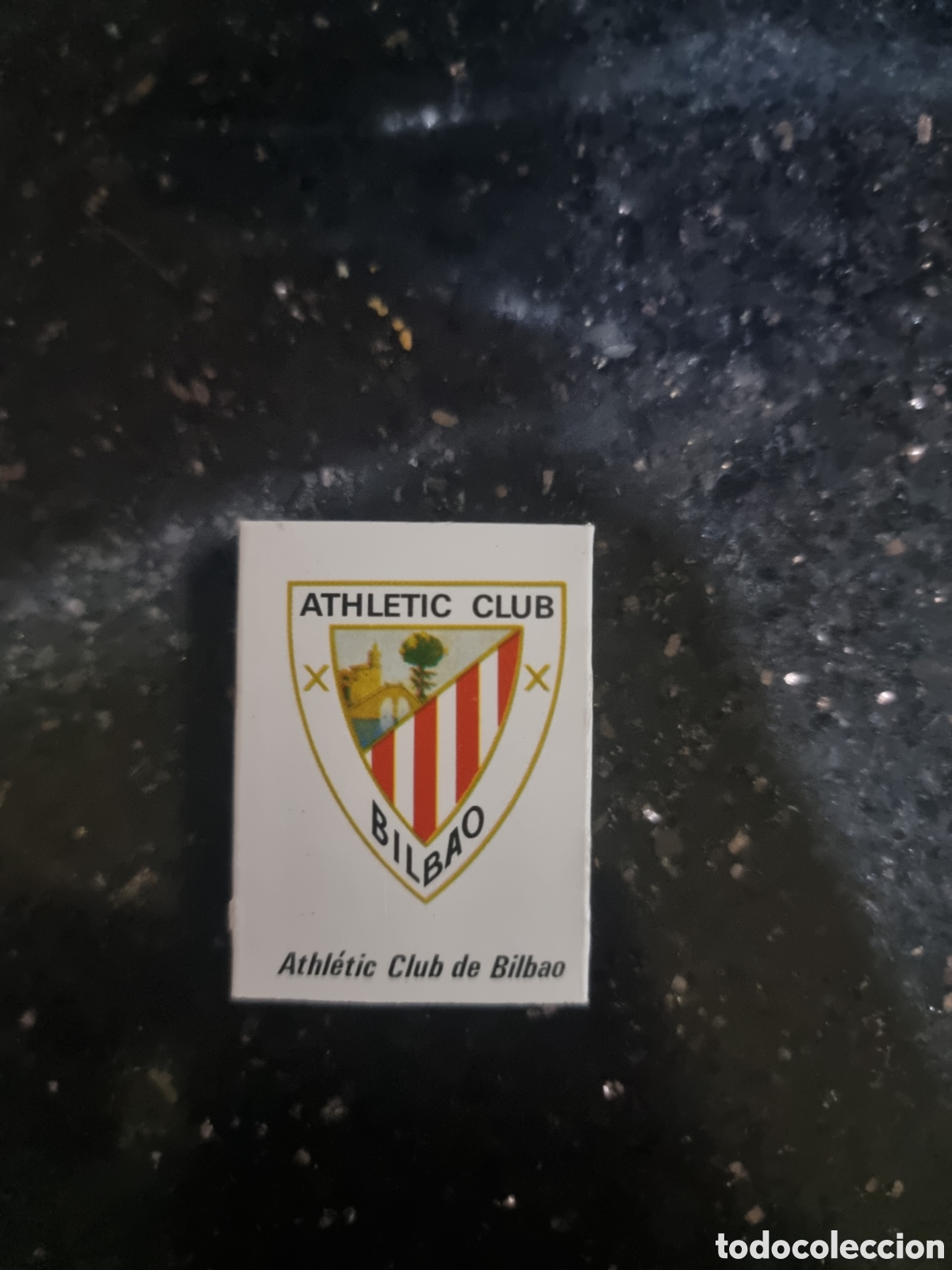 Sports collectibles: Caja cerillas Athletic