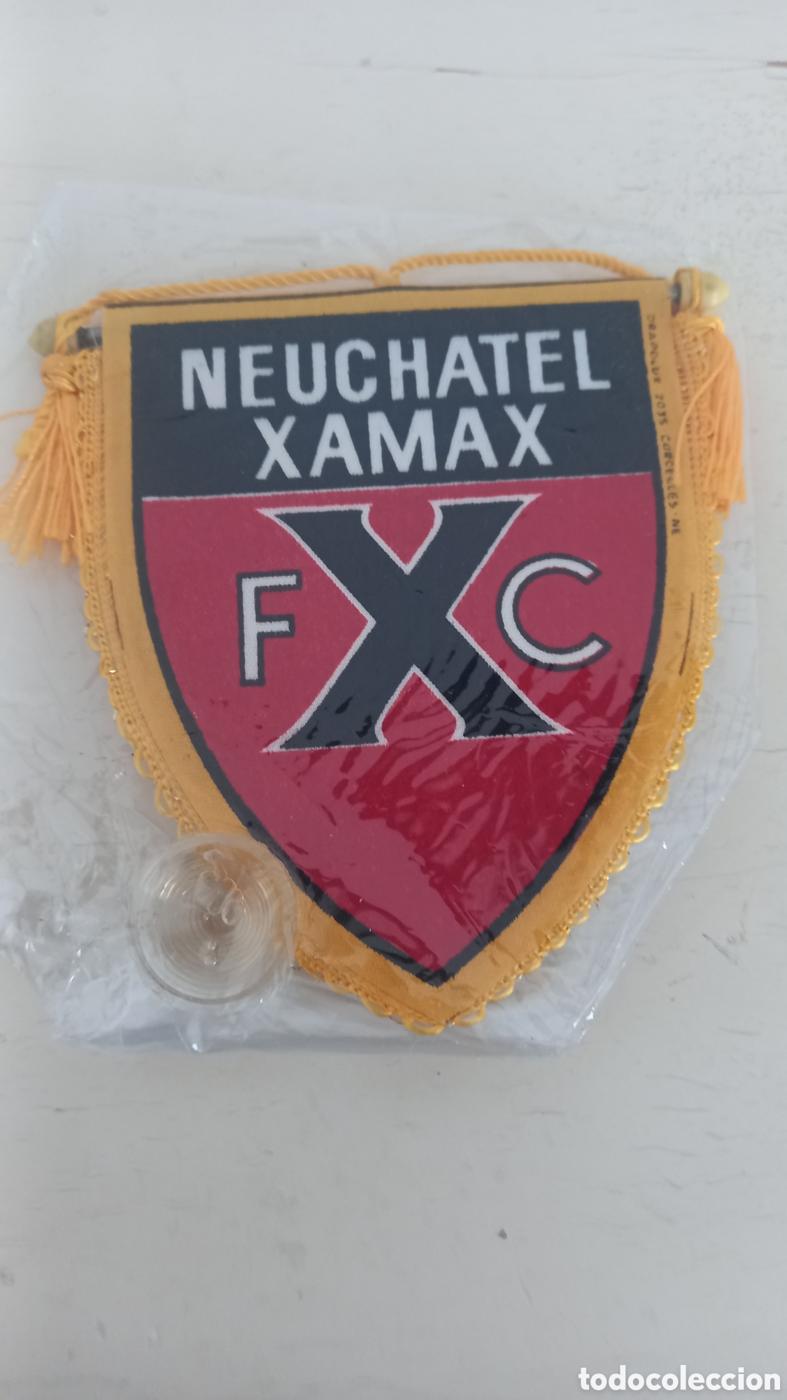 Collezionismo sportivo: NEUCHATEL XAMAX. Bander&iacute;n peque&ntilde;o formato para parabrisas coche. A estrenar
