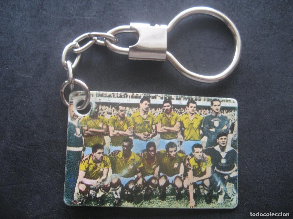 Collezionismo sportivo: LLAVERO COPA DEL MUNDO DE FUTBOL 1958. FINAL BRASIL - SUECIA. CAMPEON BRASIL